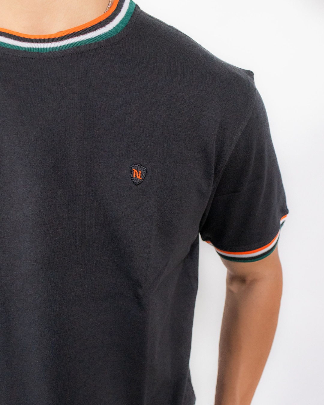 T-shirt con manga corta